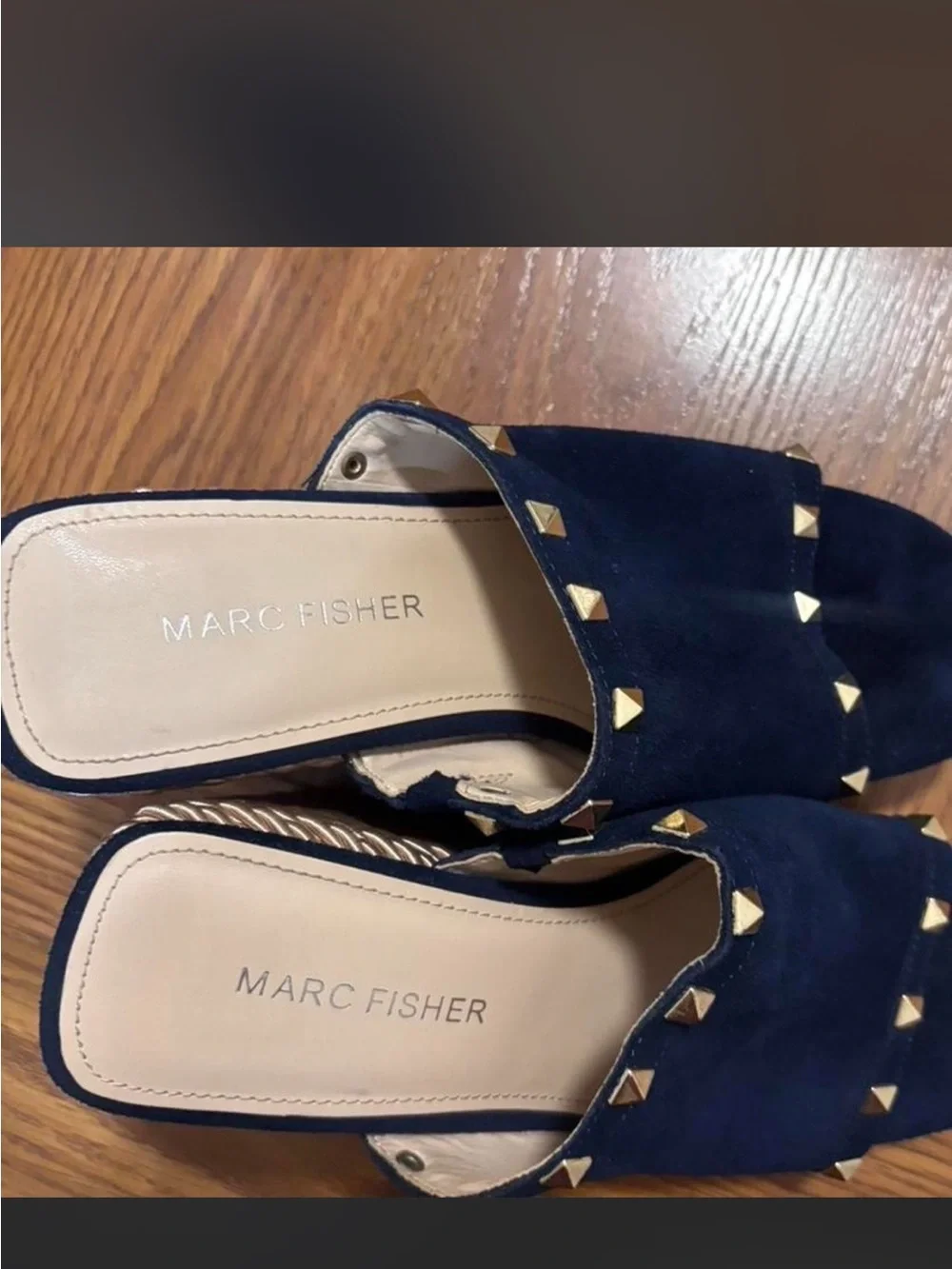 Marc Fisher suede navy